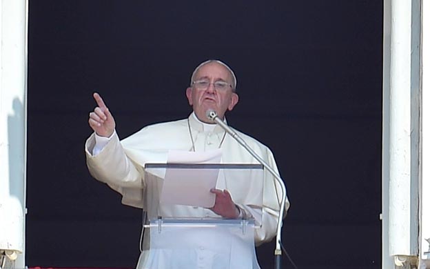 El papa rememoru00f3 hoy el bombardeo nuclear contra las ciudades japonesas de Hiroshima y Nagasaki. Foto: EFE