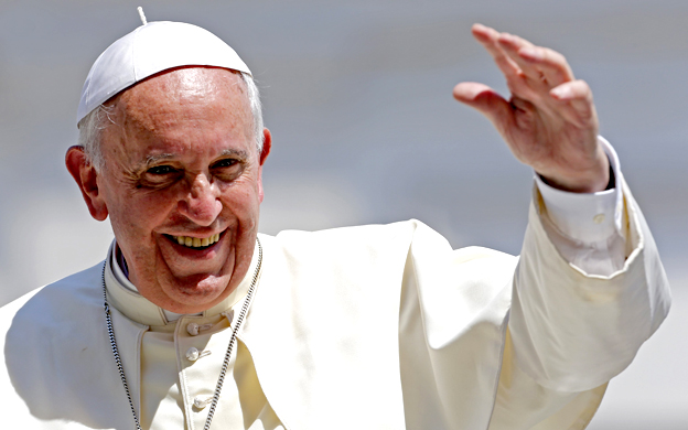 Desde el Vaticano seu00f1alan que u00e9l u00fanico padecimiento que tiene el Papa es su conocido problema para caminar. (Foto: Archivo)