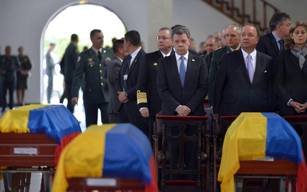 El funeral se realizu00f3 en medio de la polu00e9mica sobre la muerte de los uniformados