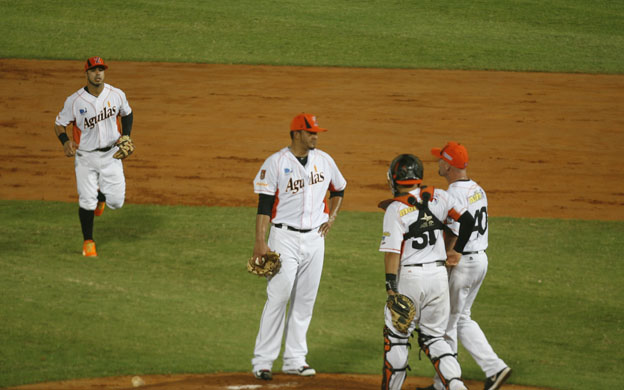 Chris Tremie y Derek Botelho deberu00e1n componer el andar del pitcheo rapaz