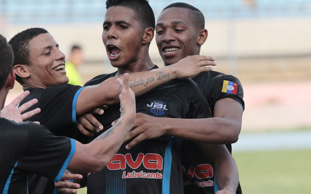 Richard Celis seru00e1 la referencia ofensiva del Deportivo JBL durante su temporada de estreno en Primera Divisiu00f3n.