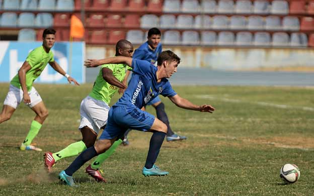 El delantero argentino Kevin Generu00f3 volviu00f3 al gol con el equipo petrolero