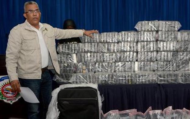 Los militares fueron detenidos la madrugada de hoy en el Aeropuerto Jacinto Lara de Barquisimeto. (Foto: Archivo)