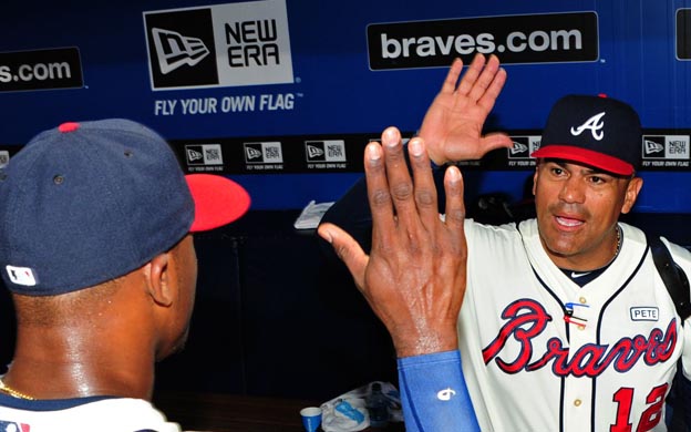 La quu00edmica con los peloteros es una de las mejores caracteru00edsticas de Eduardo Pu00e9rez como dirigente. (Foto: AP)