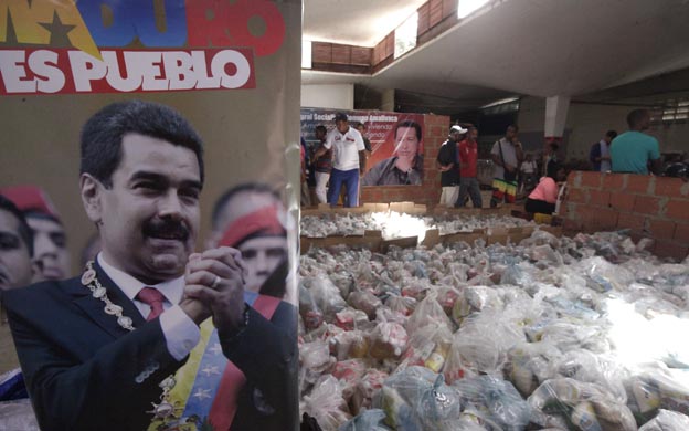 El Gobierno nacional ha implementado planes para la distribuciu00f3n de alimentos en las comunidades mu00e1s necesitadas. (Foto: AVN)