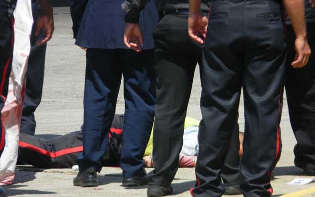 El oficial Suu00e1rez se desangru00f3 en una estaciu00f3n de servicio. (Foto: La Verdad)