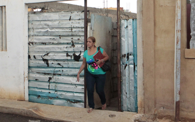 Los vecinos desconocen quiu00e9n ingresu00f3 a la casa del cocinero. (Foto: Josu00e9 Gil)