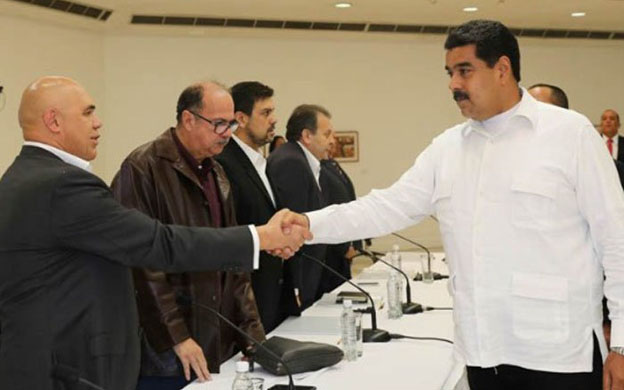 Hoy termina la incertidumbre cuando se conozca en quu00e9 cederu00e1 o no el Gobierno nacional y cuu00e1l seru00e1 la reacciu00f3n de la oposiciu00f3n al no alcanzar los objetivos trazados en las mesas