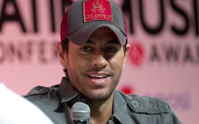 Enrique Iglesias sufre accidente en México