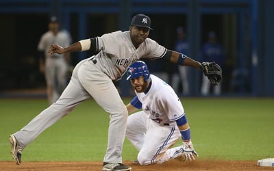 José Pirela se abre paso como camarero de los Yankees