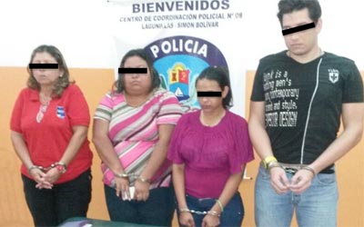 Cuatro detenidos por recibir dinero para sacar cédulas