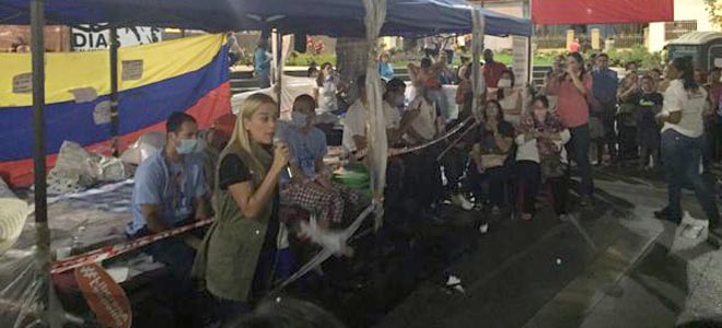 Ocariz pide perdón al país por errores de la oposición