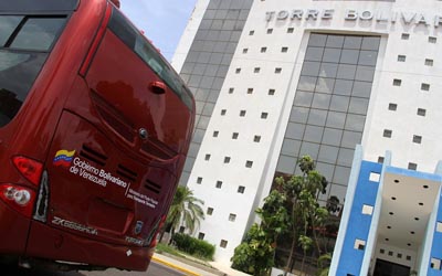 Migrante venezolano cae de una gandola al regresar de Ecuador