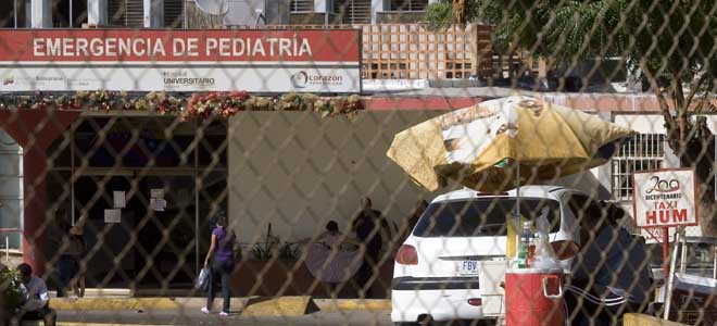 Arrestan a sujeto en flagrancia por robo de piezas a vehículos 