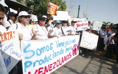 Trabajadores de Polar en Maracaibo exigen divisas al Gobierno