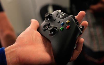 Multan a un joven por sedar a su novia para jugar Xbox