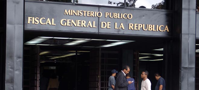 Reportan daños en cinco municipios de Mérida por fuertes lluvias