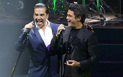 Los dos Alejandros juntan sus voces