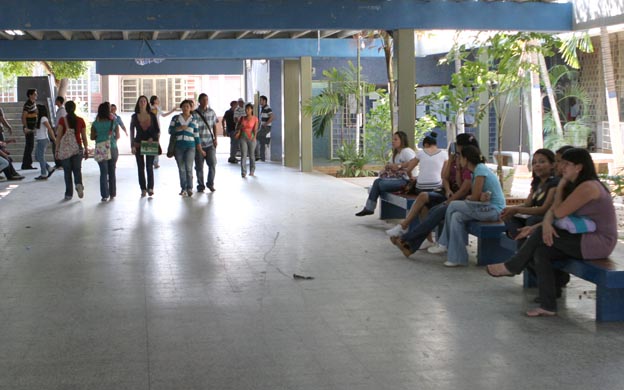 UNESCO y Google donan 50 mil computadoras a docentes en Ucrania