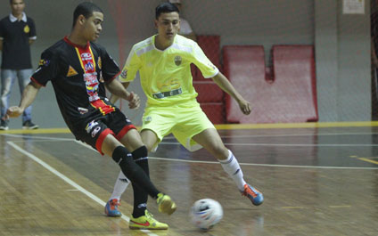 Debut demoledor