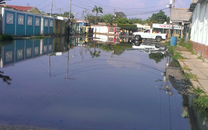 Sector La Montañita está rebosado de aguas negras