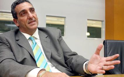 Scarano también queda inhabilitado por la Contraloría