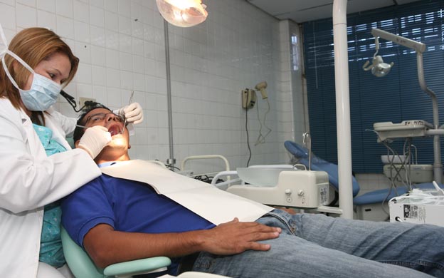 Dólar negro hace que ir al dentista ahora duela más