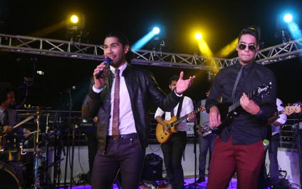 “Será un gran reto ganar como Artistas del Año”