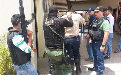 Policías ladrones y extorsionadores acorralan a los zulianos