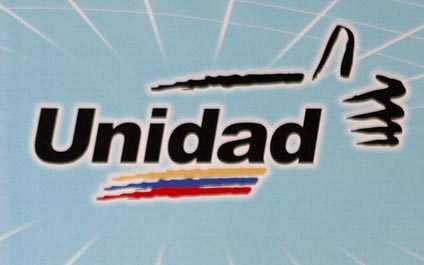 Oposición irá a las elecciones parlamentarias con tarjeta única
