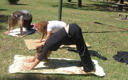 El yoga llega a las plazas