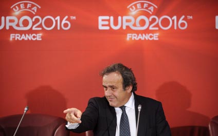 Platini será candidato a la presidencia de la FIFA