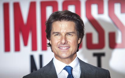 Subastan traje de Tom Cruise en “Mission Impossible”