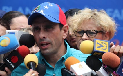 Capriles rechaza desalojo de galpones en La Yaguara