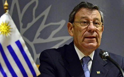 Uruguay venderá alimentos a Venezuela por petróleo