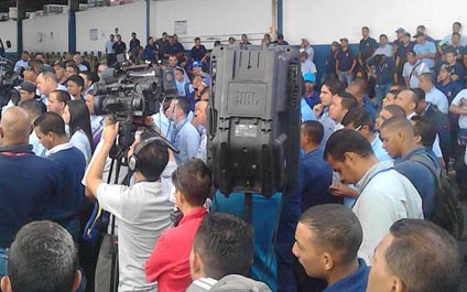 Velásquez: Más de 50 emisoras de radio son cerradas este año