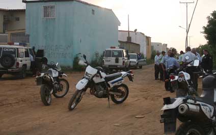 Lo botan por comer 15 platos en bufet libre y pedir más