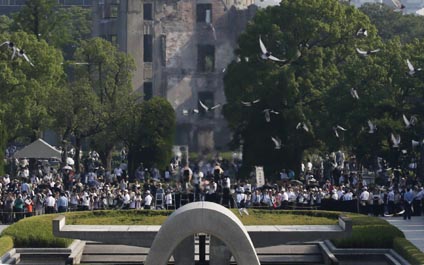 Reforma militar enturbia aniversario de Hiroshima