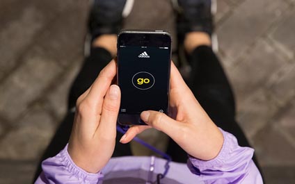 Nike y Adidas competirán en app para runners