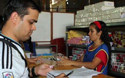 La Expoferia escolar es un alivio para los padres