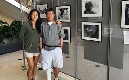 Fotografiaba indigentes y halló a su padre entre ellos