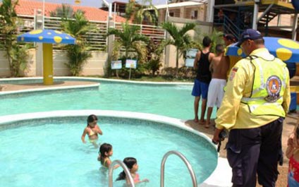 Inspeccionan 180 piscinas 