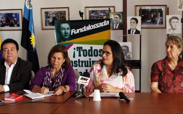 Presidenta de Perú reitera llamado al diálogo y a la calma en el país