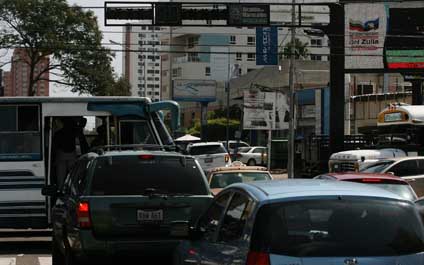 Caos en cuatro sectores por suspensión del servicio eléctrico