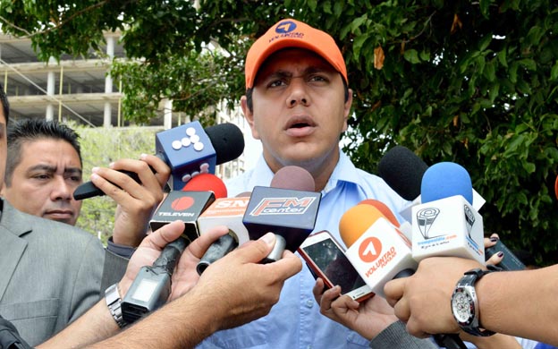 Puentes Simón Bolívar y Santander mantienen solo paso peatonal