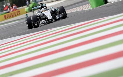 Mercedes domina prácticas del GP de Italia