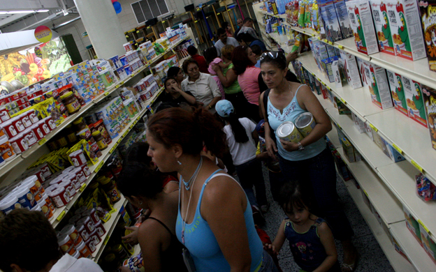 Inscriben a beneficiarios de Becas JEL en universidades privadas