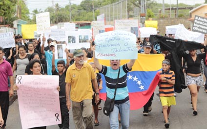 En Santa Rosa piden justicia por muertos en OLP