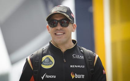 Pastor seguirá con Lotus
