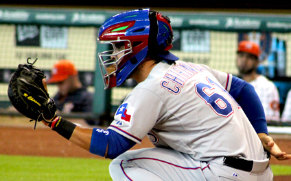 Chirinos será el receptor de emergencia para los texanos